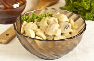 Шампиньоны в горчичном соусе