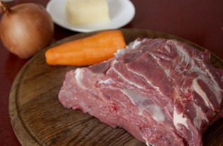 Тушеное мясо с рисом - фото шага 1