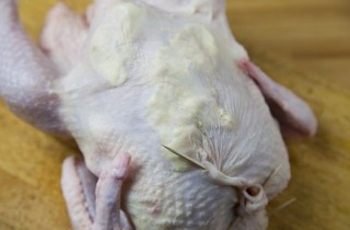 Запеченная курица с картофелем - фото шага 2