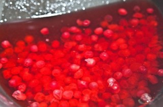 Брусничный морс - фото шага 5