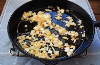 Грибной соус с сыром - фото шага 3