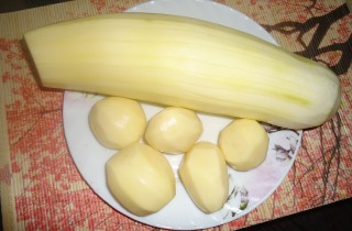 Жареный картофель с кабачками - фото шага 2