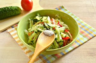 Овощной салат с курицей - фото шага 7