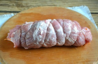 Праздничный рулет из свинины - фото шага 3