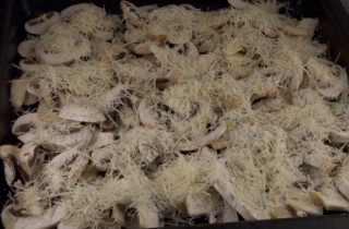 Шампиньоны, запеченные под сыром - фото шага 4