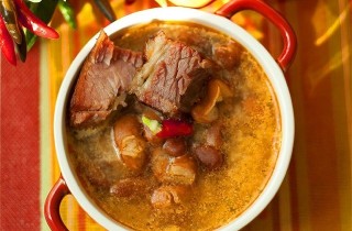 Суп с фасолью на копченых ребрах - фото шага 4