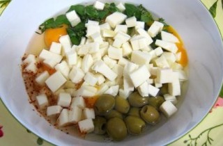 Яичница с горошком и картофелем - фото шага 12