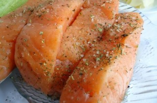 Жареная семга со сливочным соусом - фото шага 2