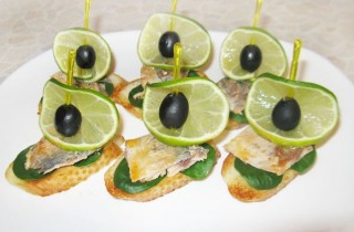 Канапе со скумбрией 