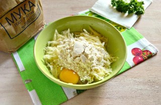 Картофельные канапе с сельдью - фото шага 5