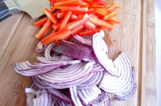 Овощной салат с цветной капустой - фото шага 3