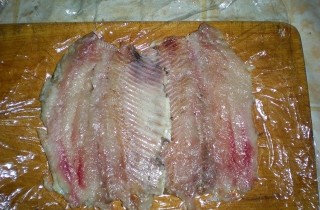 Праздничный рулет из сельди - фото шага 3