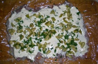 Праздничный рулет из сельди - фото шага 5