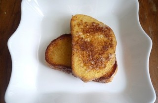 Простые гренки с яйцом - фото шага 6