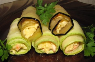 Рулетики из баклажанов и кабачков - фото шага 4