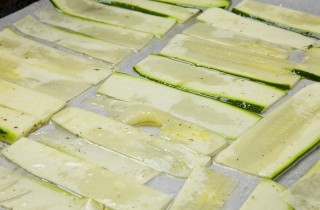 Салат с сыром Халуми - фото шага 2