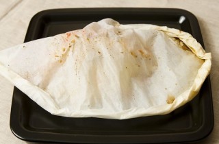 Семга с лапшой, запеченная в конверте - фото шага 6