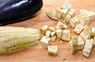 Соте из баклажанов - фото шага 1