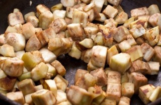 Соте из баклажанов - фото шага 2