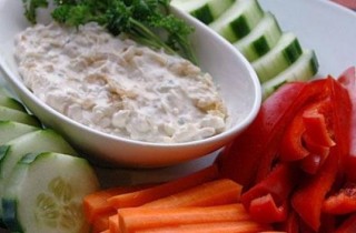 Соус из голубого сыра и лука