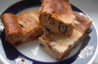 Творожный пирог с сухофруктами - фото шага 6