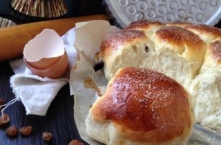 Булочки сдобные с изюмом