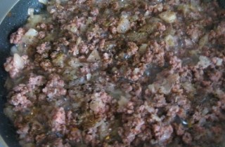 Картофельная запеканка с фаршем на скорую руку - фото шага 4