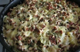 Картофельная запеканка с фаршем на скорую руку - фото шага 8