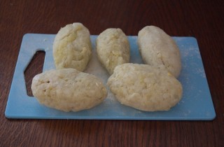 Картофельные котлеты с колбасой - фото шага 12