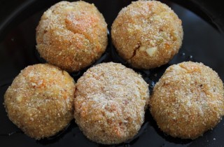 Котлеты из вареной моркови - фото шага 8