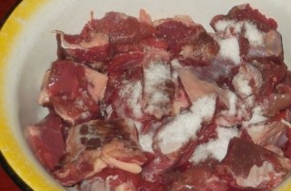 Шашлык из говядины в майонезе - фото шага 7