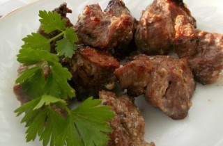 Шашлык из говядины в майонезе - фото шага 11