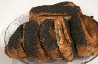 Слоеные булочки с маком - фото шага 3