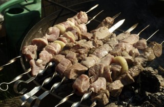 Свиной шашлык на кефире - фото шага 5