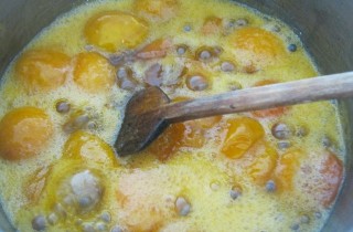 Варенье из абрикосов без воды - фото шага 7