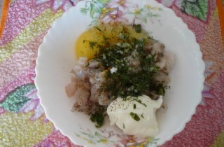 Котлеты рыбные из минтая - фото шага 2