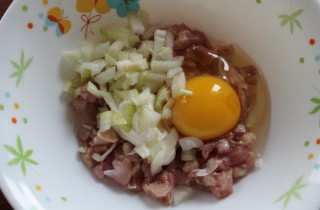 Рубленые куриные котлеты с майонезом - фото шага 4