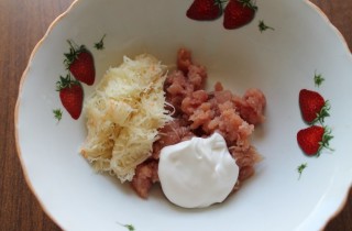 Рыбные котлеты с картофелем и сметаной - фото шага 2