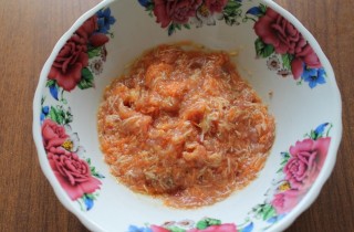 Рыбные котлеты с морковью и сыром - фото шага 3