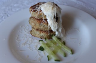 Рыбные котлеты с рисом - фото шага 7