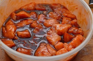 Шашлык из курицы с ананасом - фото шага 4