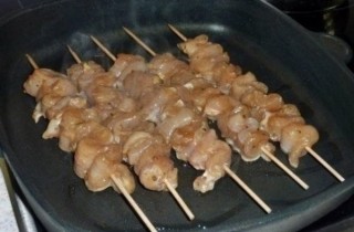 Шашлык из куриного филе в духовке - фото шага 3