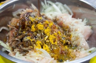 Шашлык из куриной грудки с овощами - фото шага 1