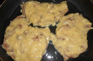 Отбивные из свинины в кляре - фото шага 3