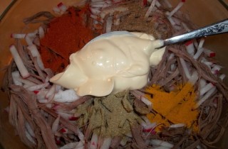 Салат с редисом и говядиной - фото шага 3