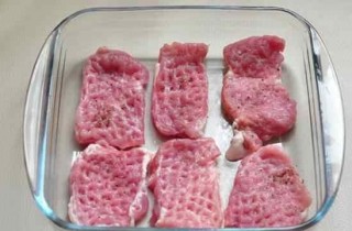 Сочная свинина по-французски в духовке - фото шага 2