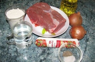 Сочные говяжьи отбивные в тесте - фото шага 1