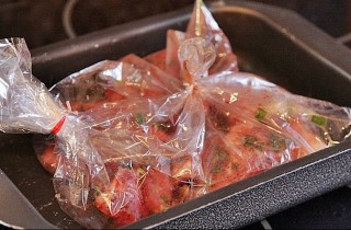 Свиные ребрышки, запеченные в рукаве - фото шага 5