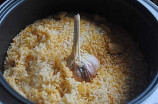 Диетический плов с курицей в мультиварке - фото шага 7