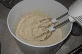 Блины на кислом молоке - фото шага 2